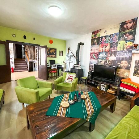 Hi Skopje Hostel Экстерьер фото