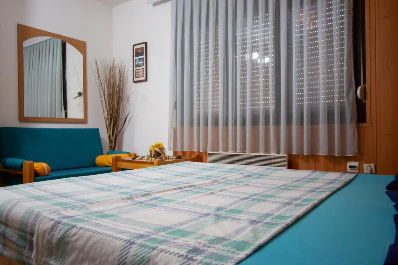 Hi Skopje Hostel Экстерьер фото