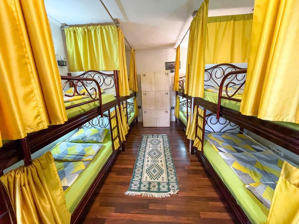 Hi Skopje Hostel Экстерьер фото