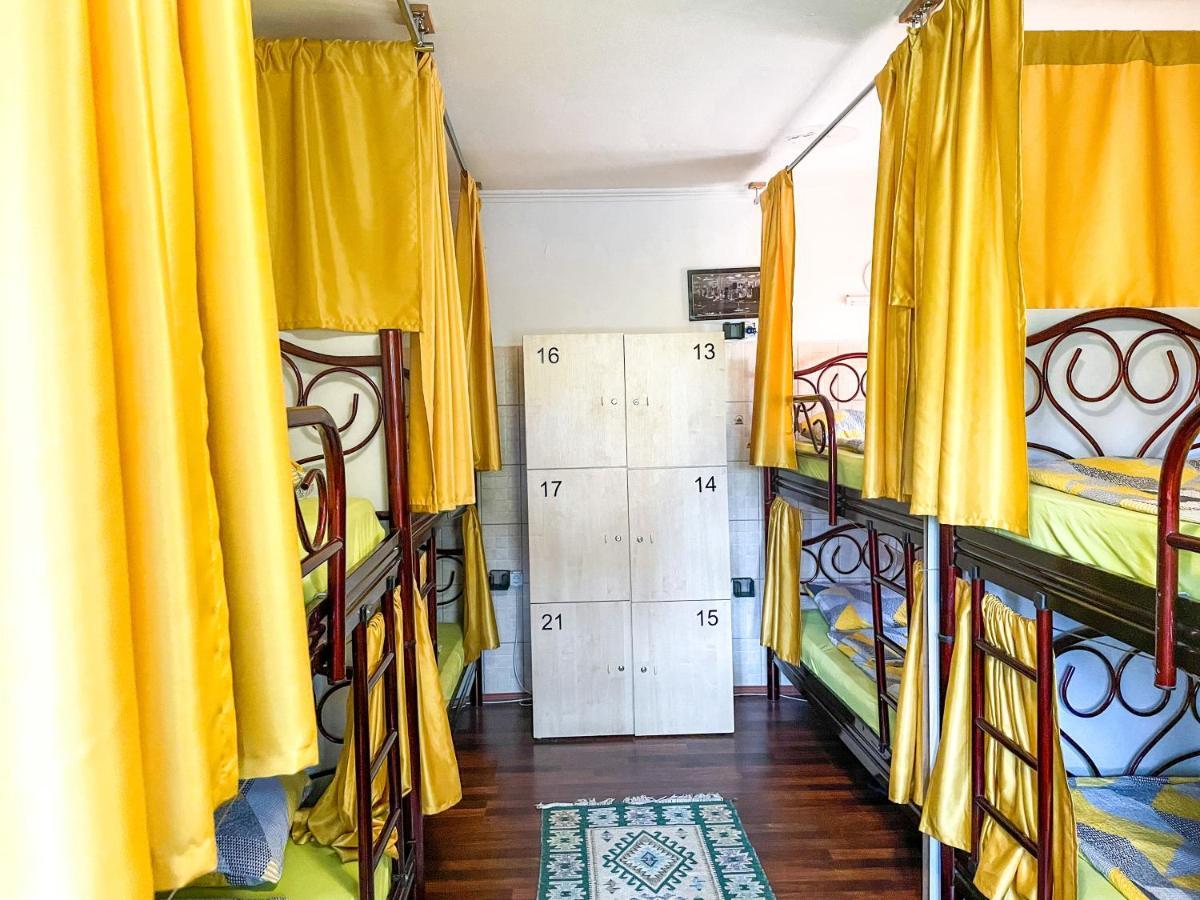 Hi Skopje Hostel Экстерьер фото