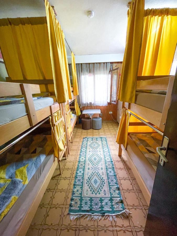 Hi Skopje Hostel Экстерьер фото